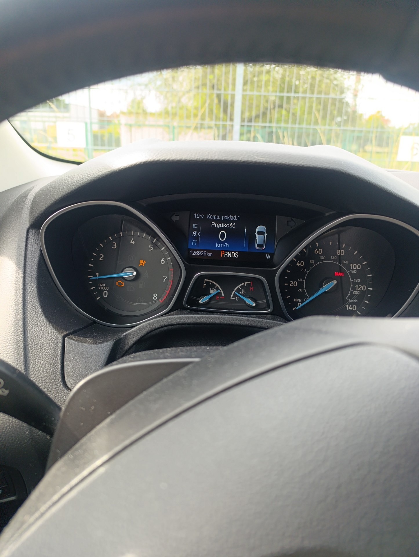 Komunikaty na desce rozdzielczej - FORD FOCUS III