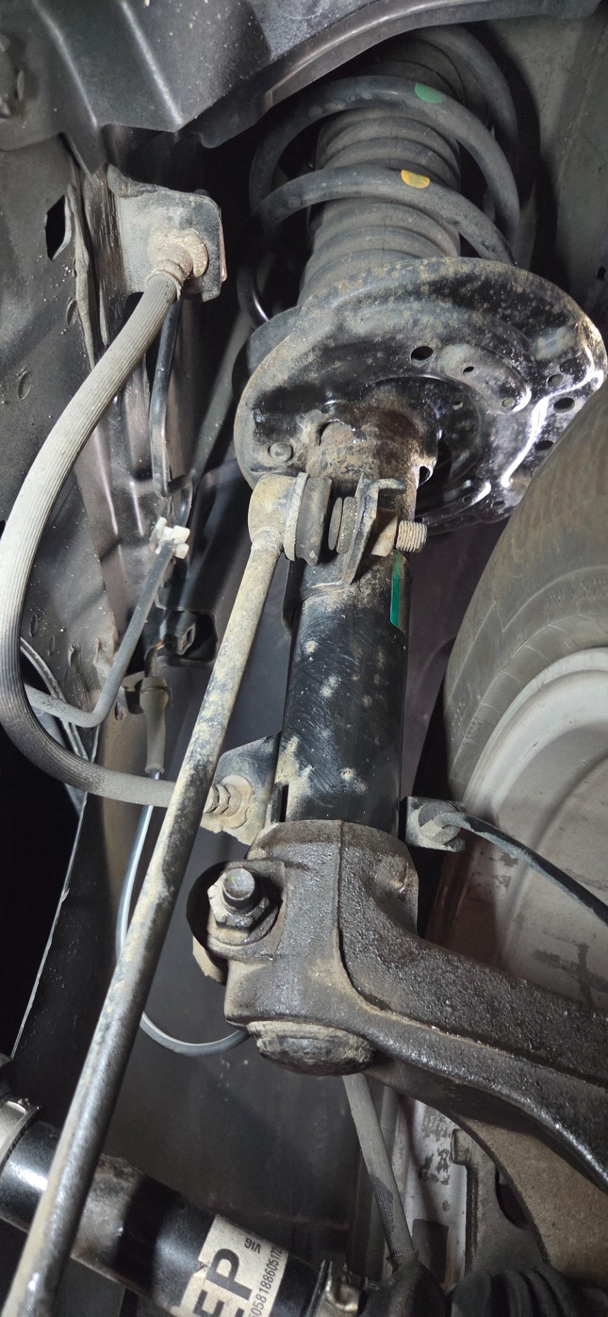 Amortyzatory przedniej osi - NISSAN QASHQAI II