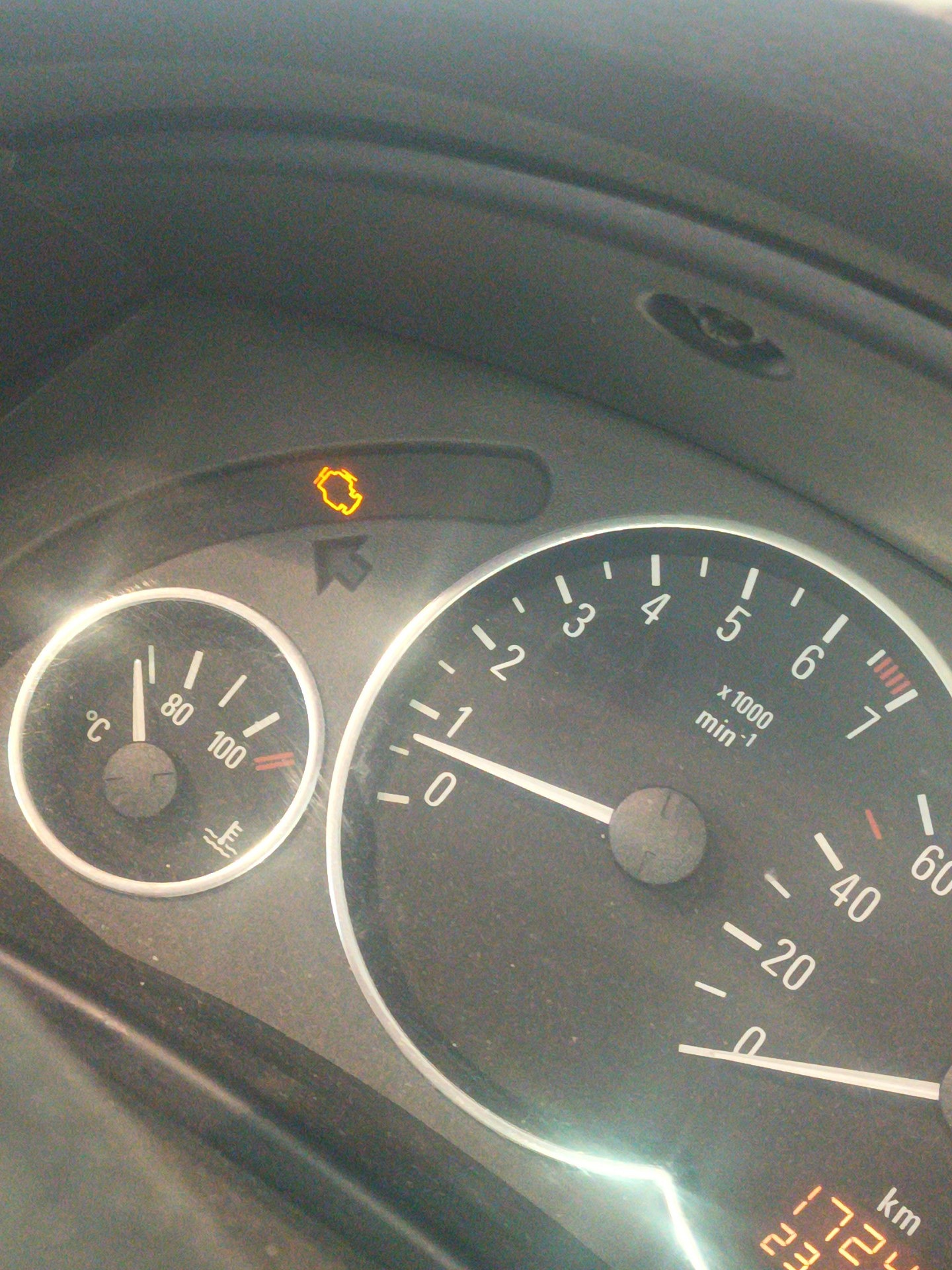 Komunikaty na desce rozdzielczej - OPEL MERIVA A nadwozie wielkoprzestrzenne